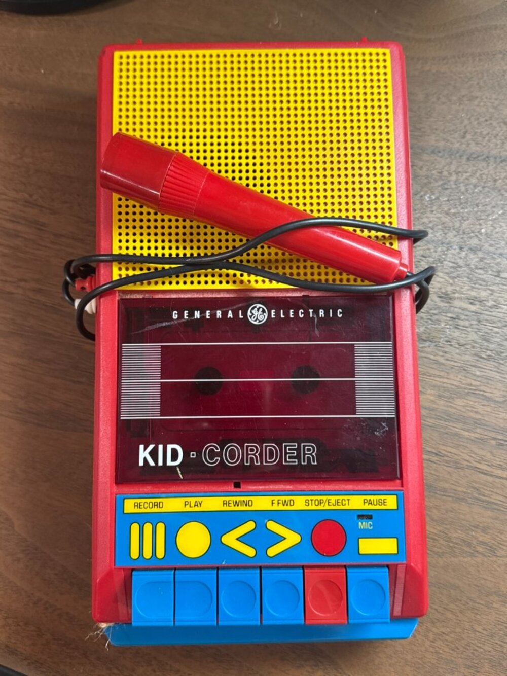 VINTAGE: (GE) Kid Corder cassette tape player/recorder, model 3-5017A (1980s)